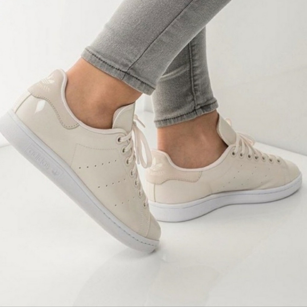 adidas Women's Cream Sneakers